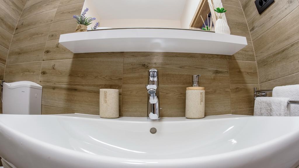 Deluxe 4 Star Studio Apartment Rijeka Luaran gambar